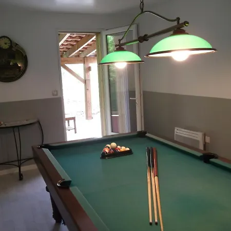 Le Des Pins - La Forge De Chalet